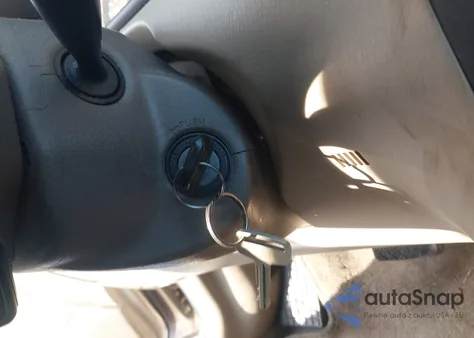 2005 Toyota Corolla Ce from USA, damaged, VIN 1NXBR32EX5Z378623